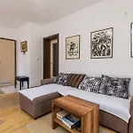 Awesome In With Wifi Apartment