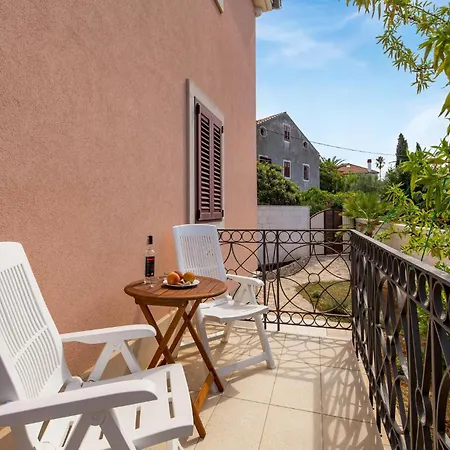 3 Bedroom Beautiful In